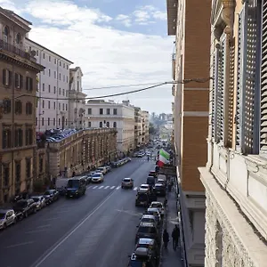 Colosseo Prestige Πανσιόν